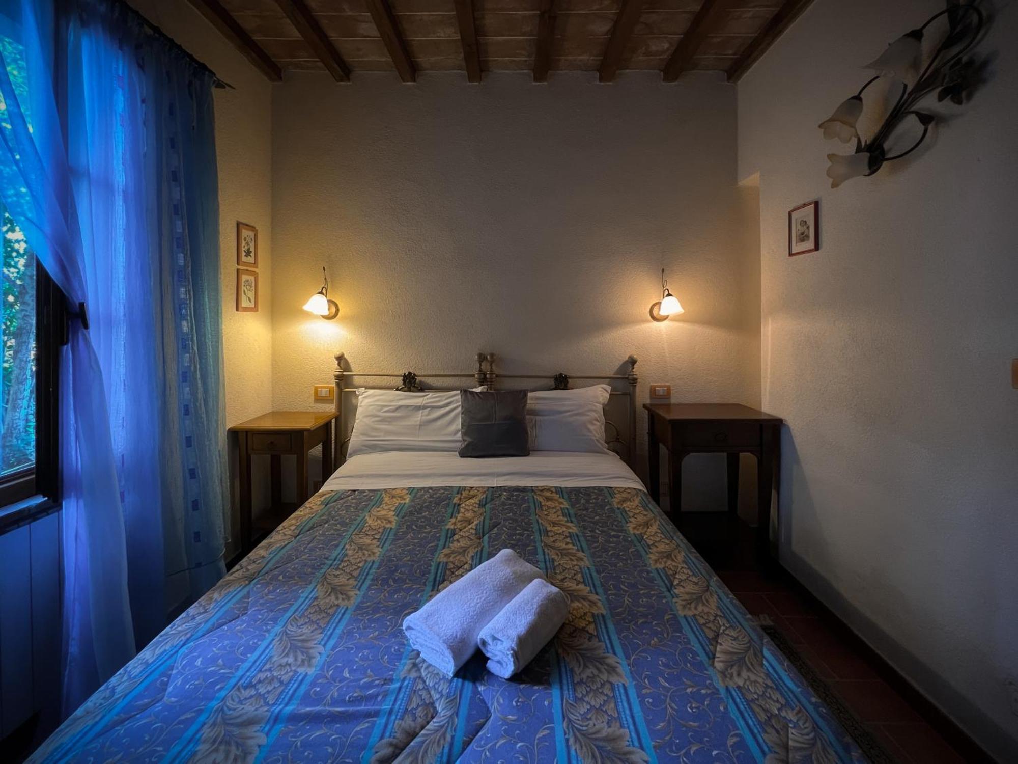 Agriturismo Lucestraia Montecatini Val di Cecina Cameră foto